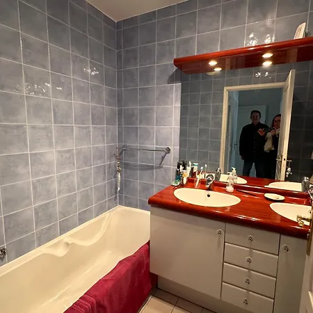 2 Bedroom With A Pool In The Heart Of Easy Walk To The Main On La Croisette - 2191